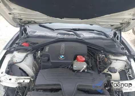 2012 BMW 328I из США, поврежденный, VIN WBA3A5G56CNP15801